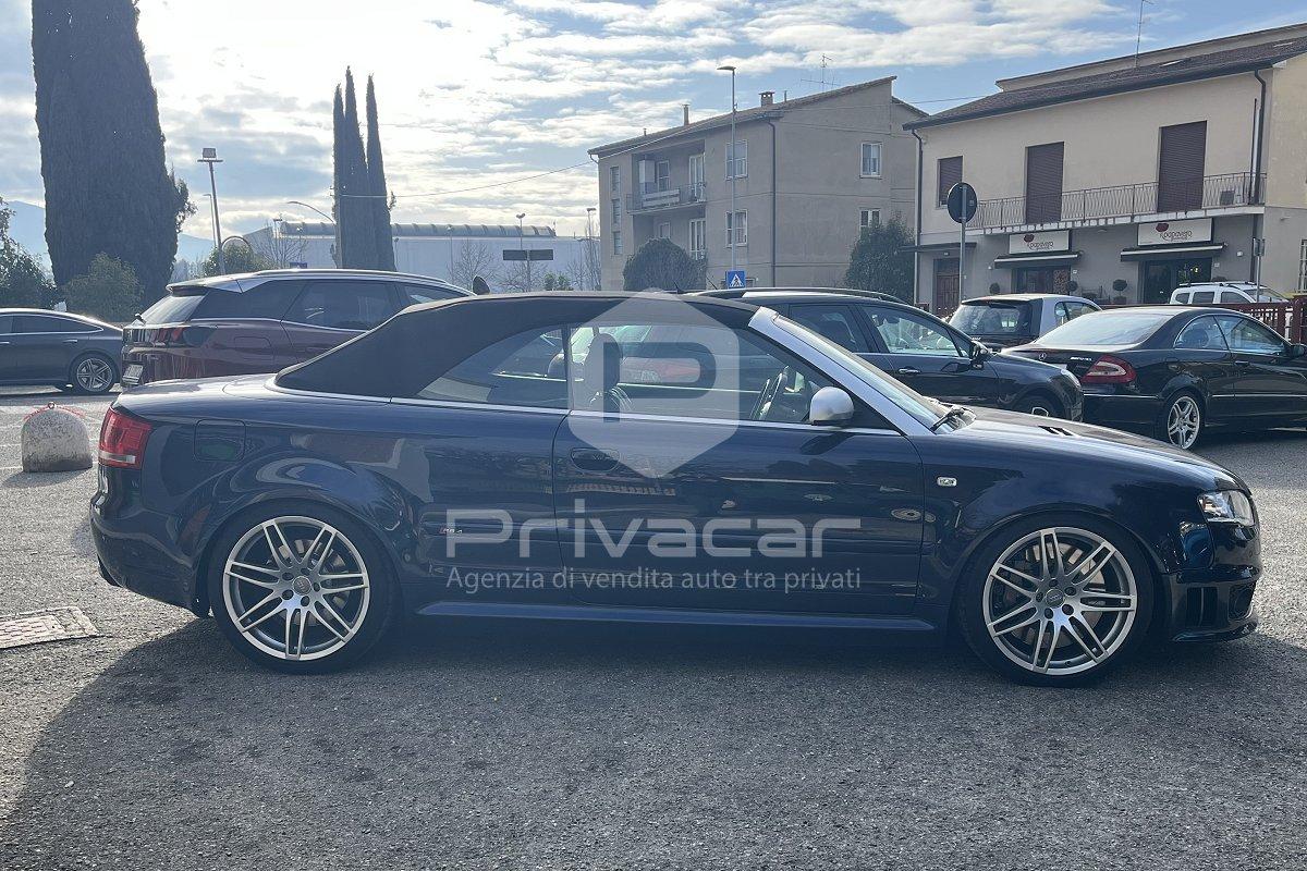 AUDI RS 4 Cabriolet 4.2 V8 quattro
