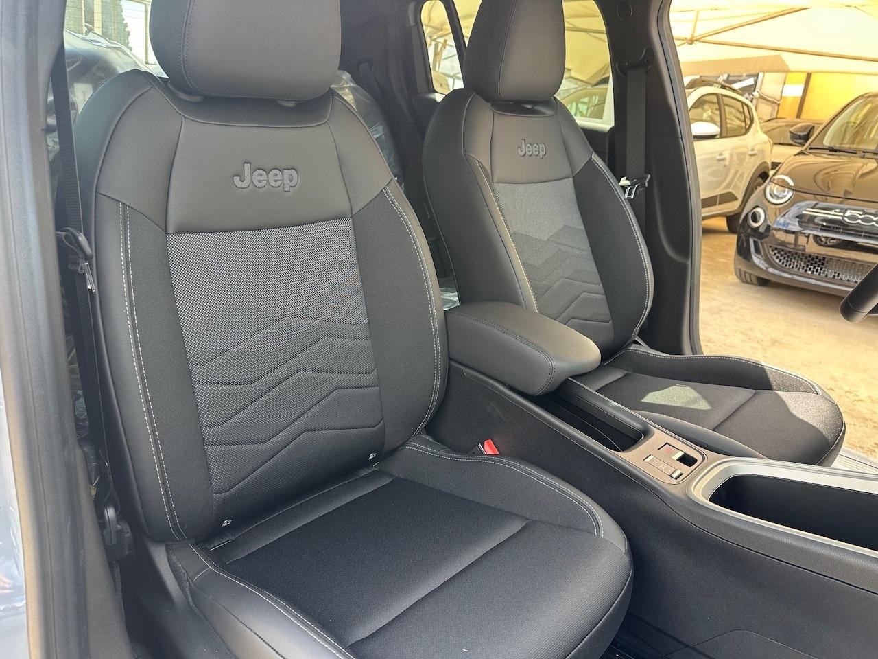 Jeep Avenger 1.2 Turbo 110 CV MHEV Summit