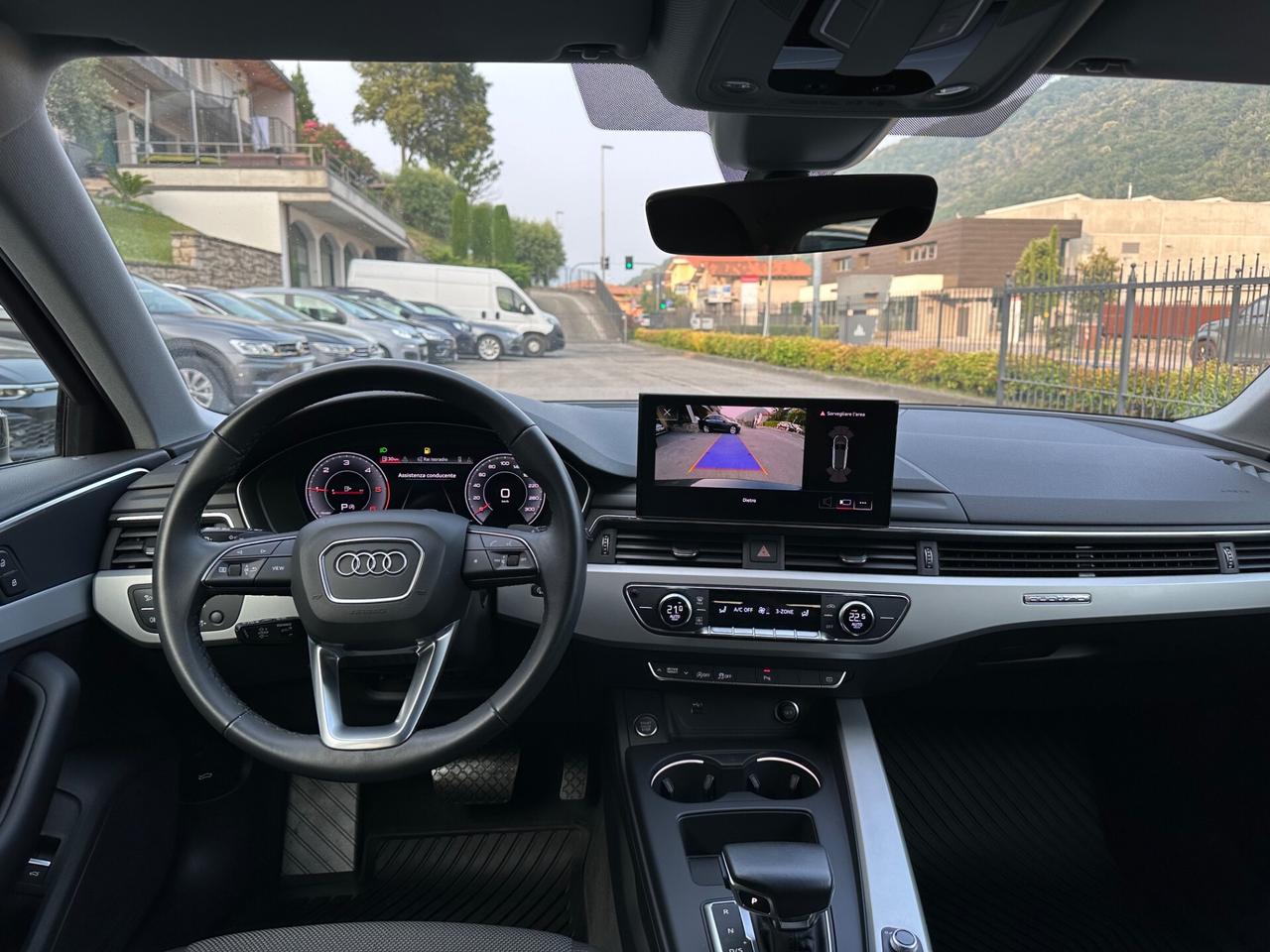 Audi A4 40 TDI quattro S tronic Business Advanced