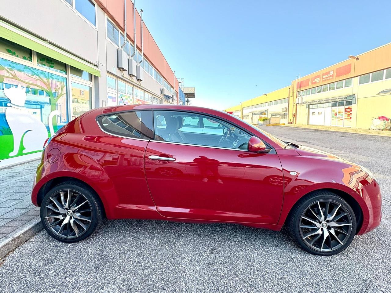 Alfa Romeo MiTo 1.6 JTDm 16V Distinctive Sport Pack