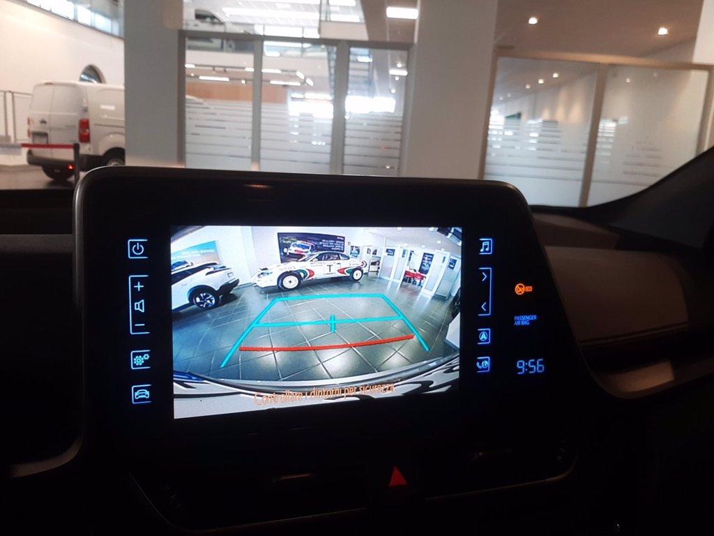 TOYOTA C-hr 1.8h trend 2wd e-cvt del 2017