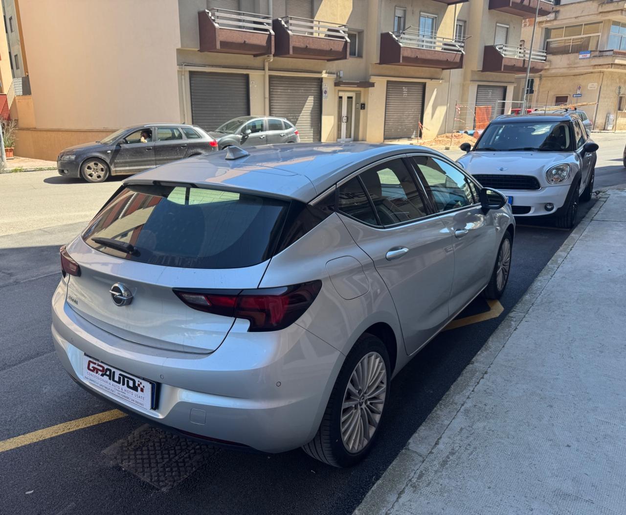 Opel Astra 1.6 CDTi 110CV Innovation