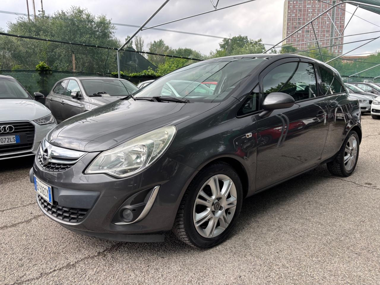Opel Corsa 1.2 3 porte Elective OK NEOPATENTATI