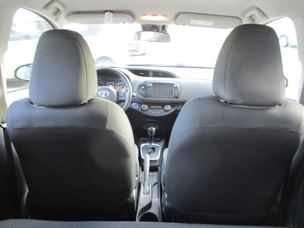 TOYOTA Yaris 1.5 Hybrid 5 porte Business