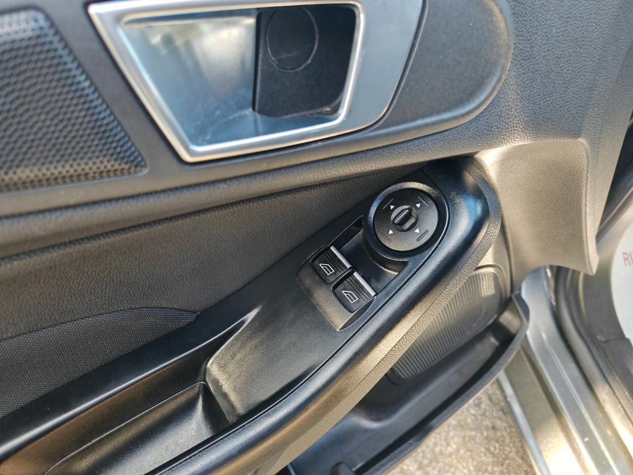 Ford Fiesta 1.5 diesel 01/2016 Cv75