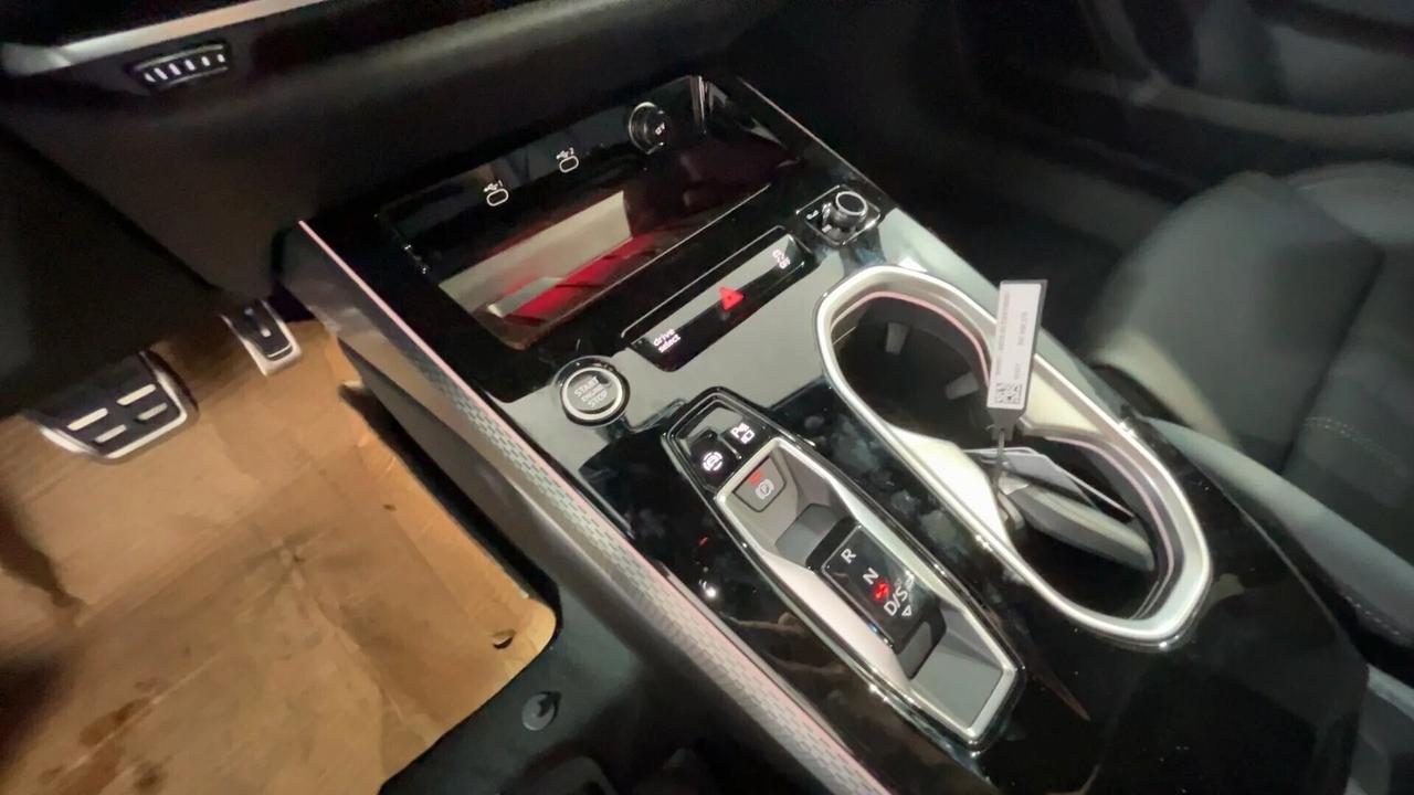 Audi A6 Avant 40 2.0 TDI quattro ultra S tronic line edition