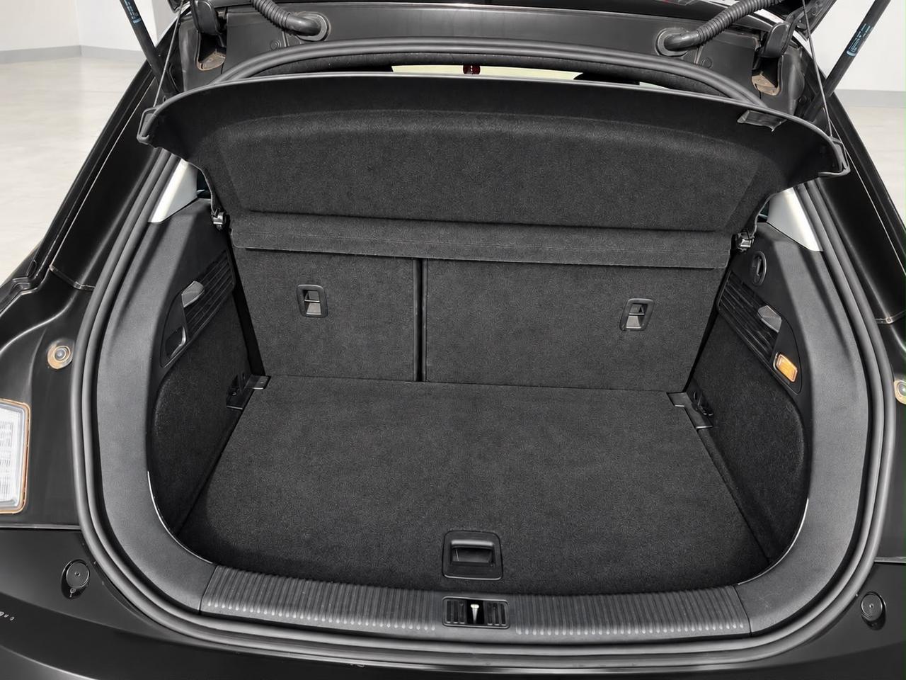 Audi A1 Sportback 1.6 TDI 90 CV – 5 Porte – Navi – Doppia Chiave OK NEOPATENTATI