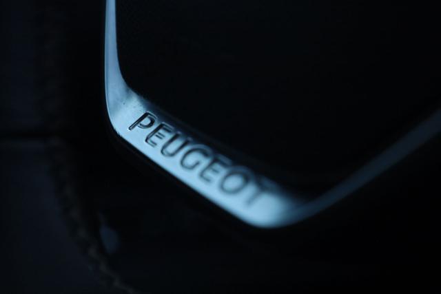 PEUGEOT 5008 PureTech 7 POSTI 130 S&S EAT8 GT Line
