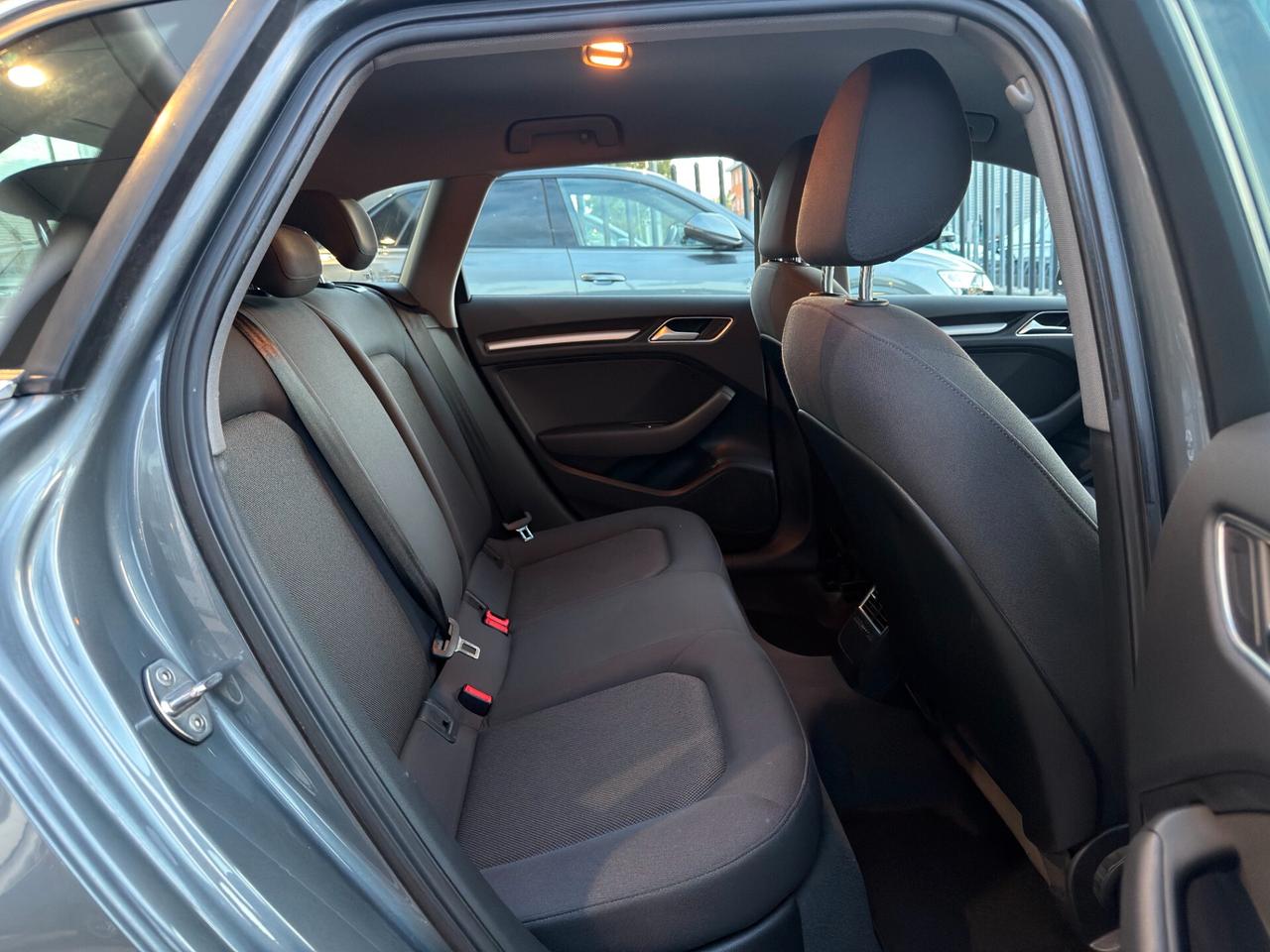 Audi A3 SPB 30 TDI Business