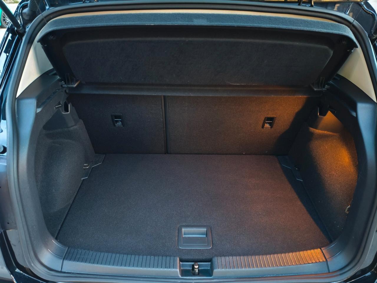 Volkswagen T-Cross 1.0 TSI Style