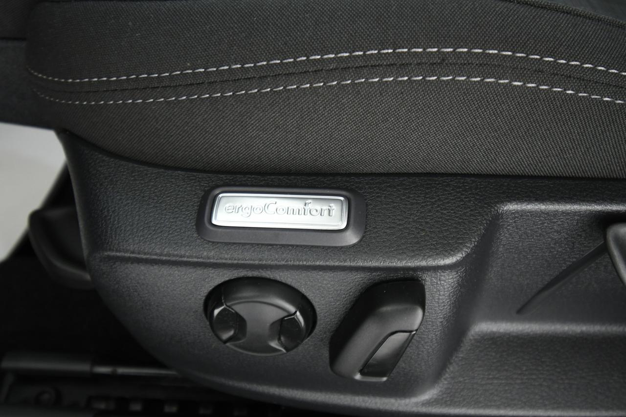 VOLKSWAGEN Passat Variant 2.0 tdi Business 150cv dsg ACC+APP CONNECT