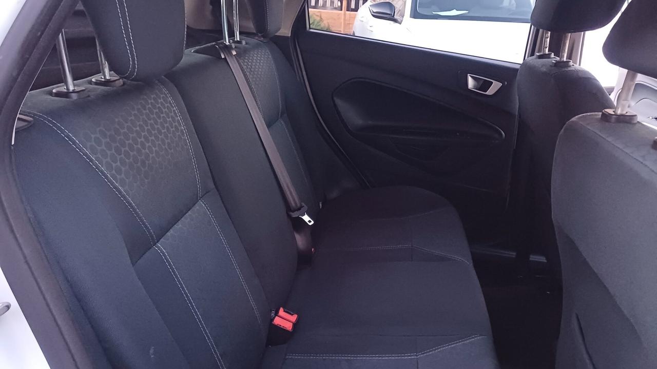 Ford Fiesta 1.4 TDCi 70CV 5p. Titanium