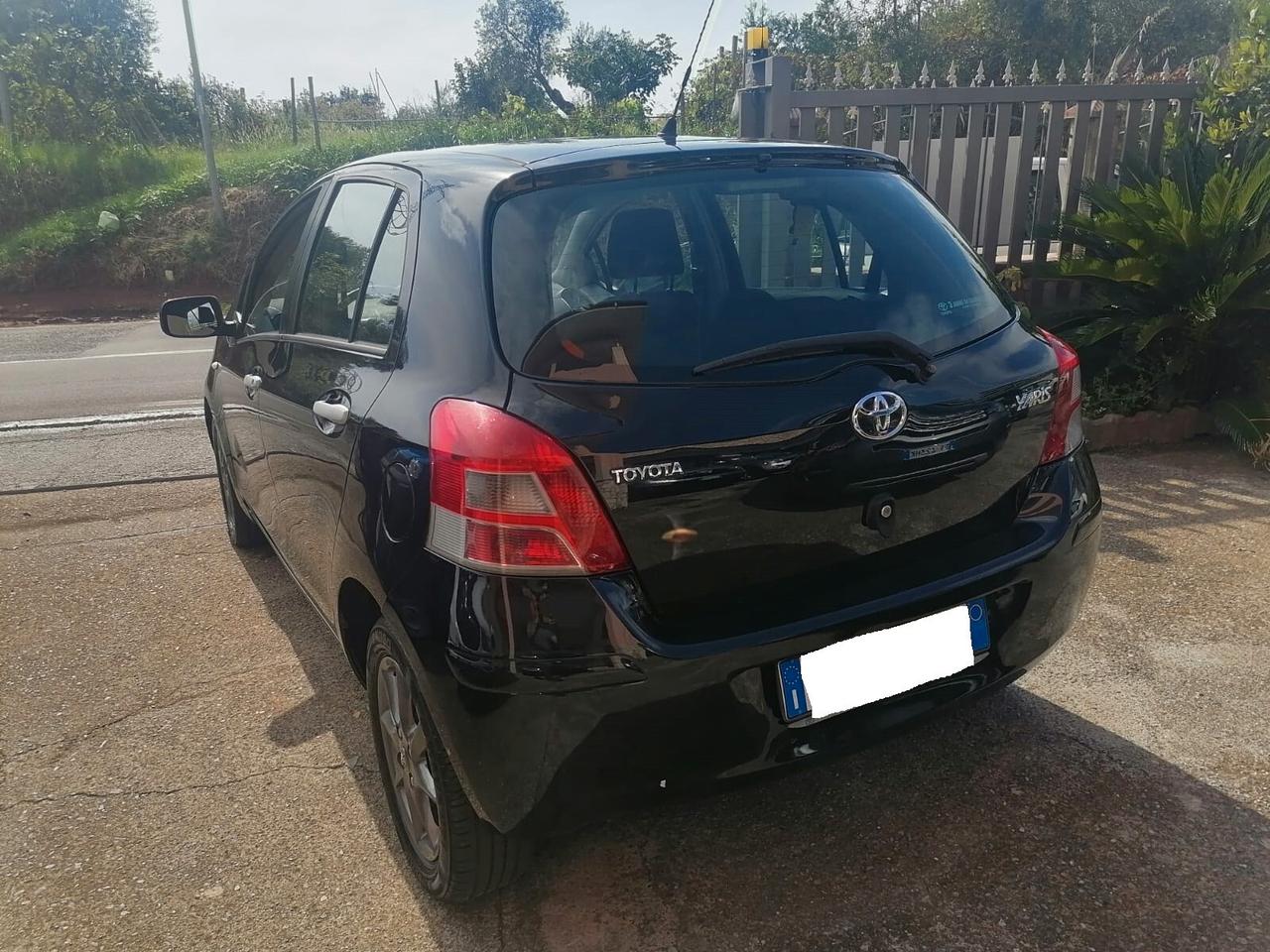 Toyota Yaris 1.4 D4D - 2011