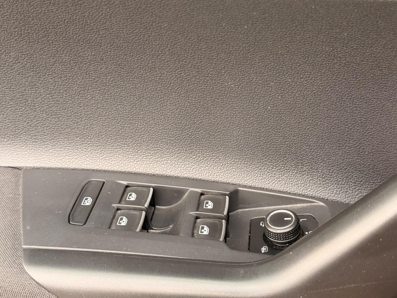 Volkswagen Polo 1.6 TDI 95cv R-LINE FULL LED MATRIX