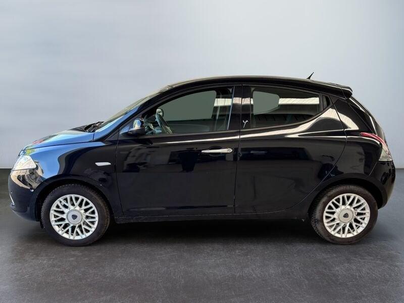 Lancia Ypsilon 1.2 69 cv Silver