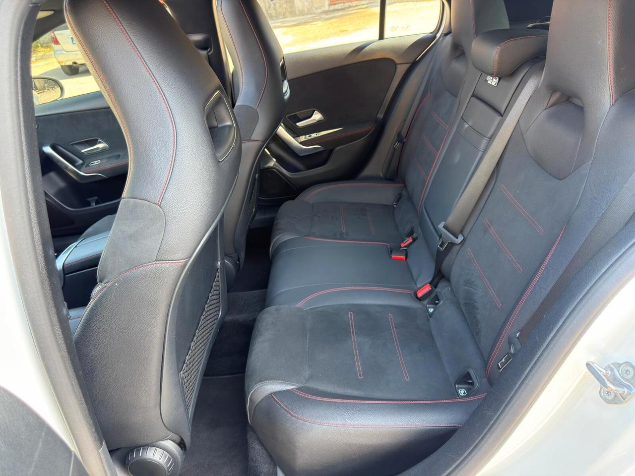 Mercedes-benz A 250 Premium AMG
