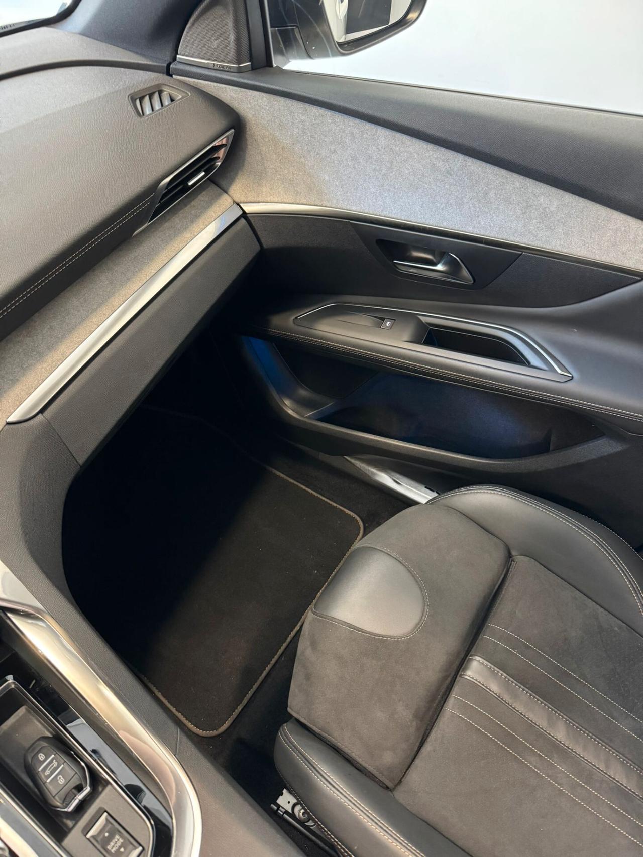 Peugeot 3008 BlueHDi 130 S&S EAT8 GT Pack TETTO APRIBILE