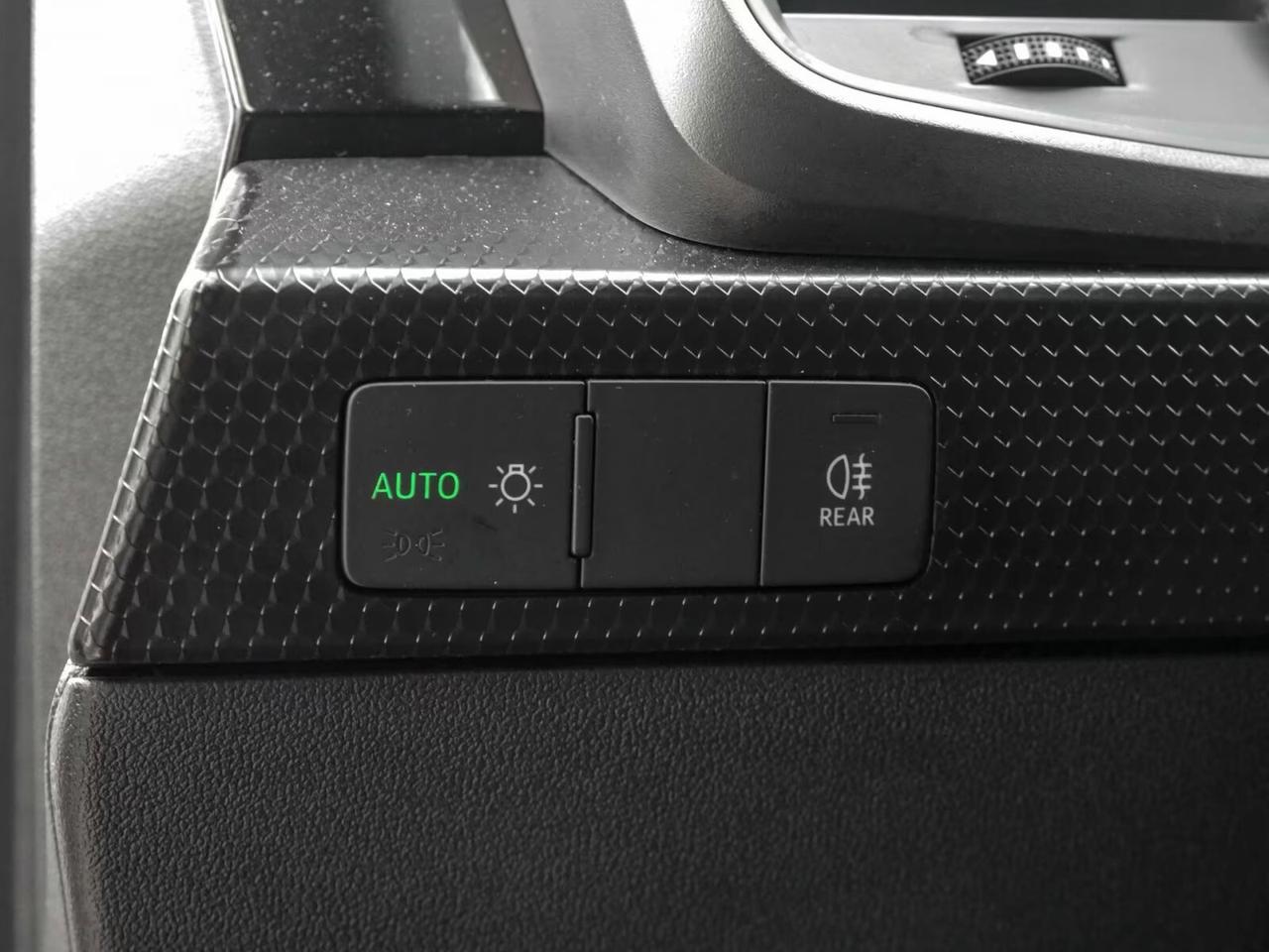 Audi A1 allstreet Citycarver 30 TFSI Admired S TRONIC