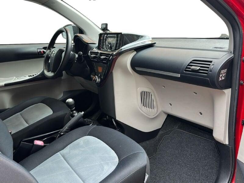 Toyota iQ 1.3 VVT-I