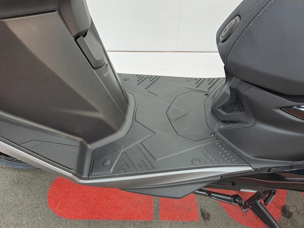 Kymco X-Town 250 ST DA 81 € AL MESE – SENZA ANTICIPO