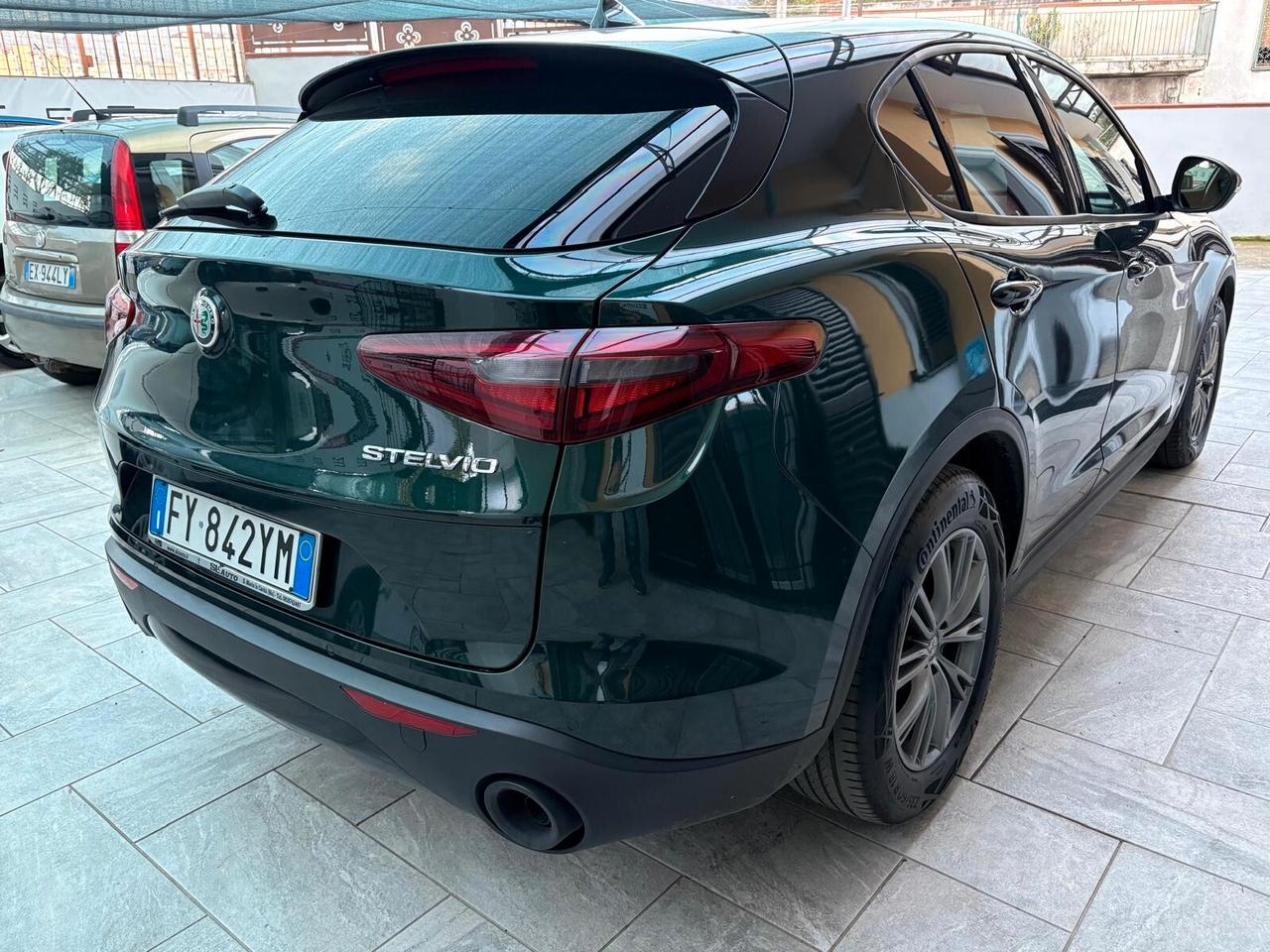 Alfa Romeo Stelvio 2.2 Turbodiesel 160 CV AT8 RWD Business