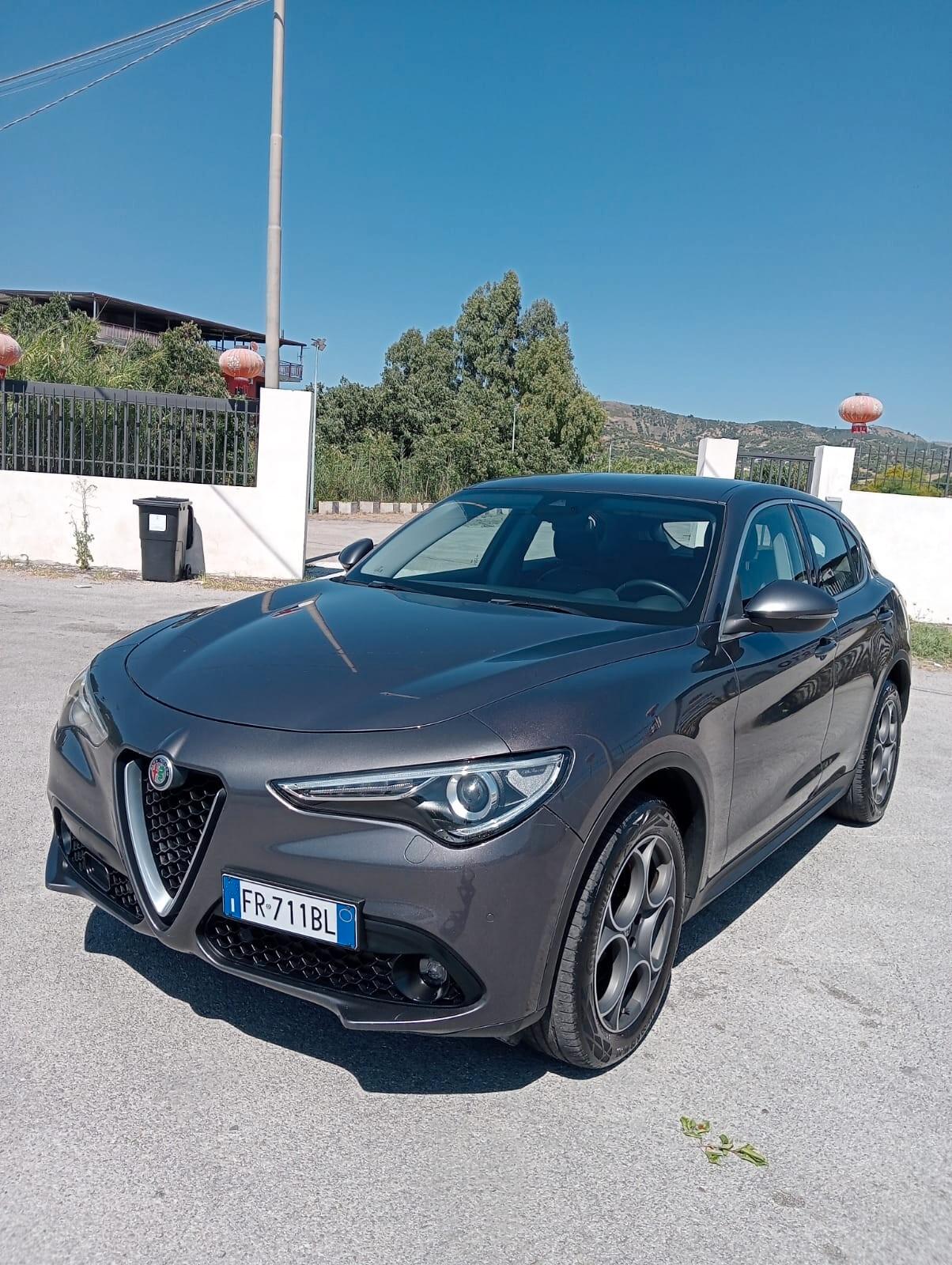 Alfa Romeo Stelvio 2.2 Turbodiesel 210 CV AT8 Q4 Super