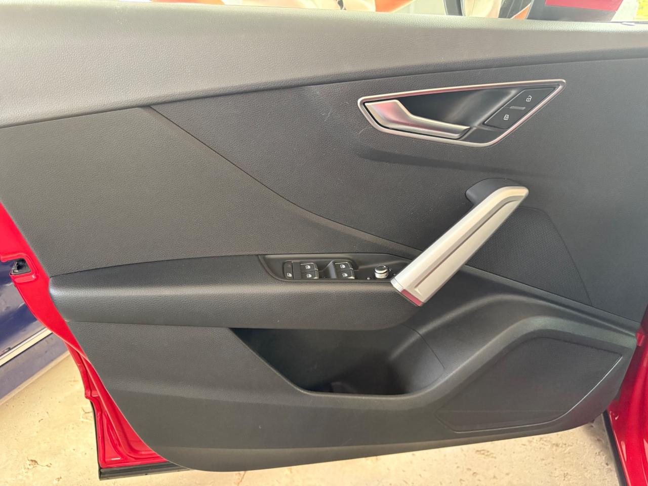 Audi Q2 1.0 TFSI Business Ultra