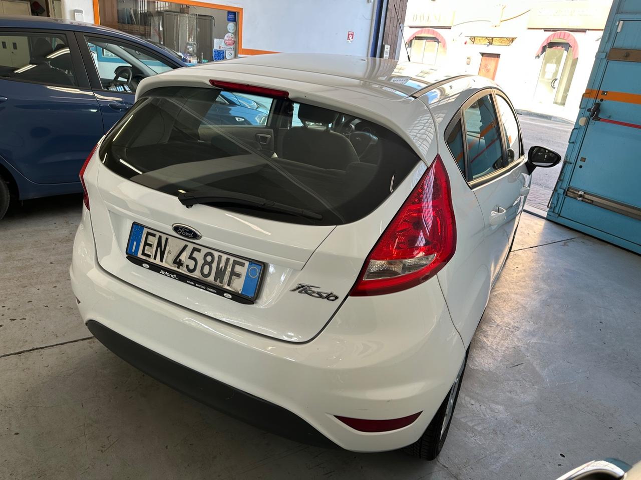 Ford Fiesta 1.2 60CV 5p. - Autonavigli