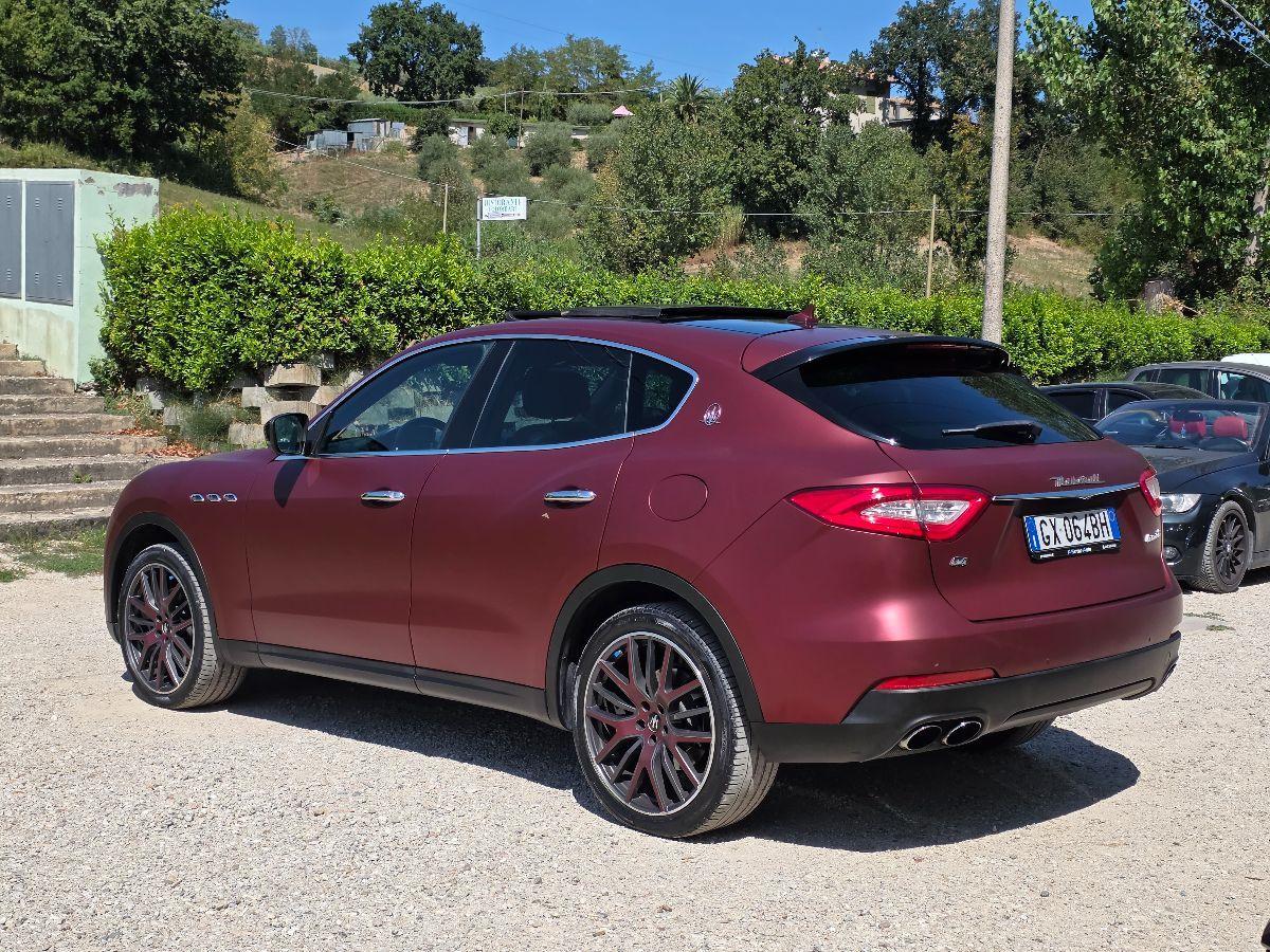 MASERATI LEVANTE 3.0 Diesel 275 CV Q4 Granlusso
