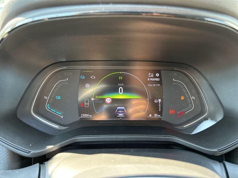 Renault Clio V 2019 1.6 E-Tech hybrid Intens 140cv auto my21
