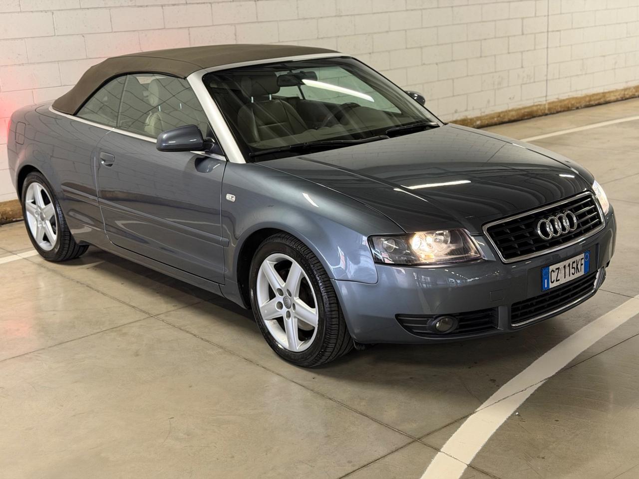 Audi A4 Cabriolet 2.5 V6 TDI cat