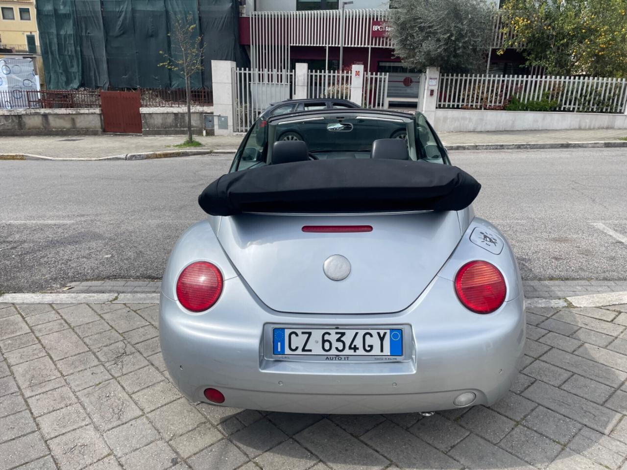 Volkswagen New Beetle / MAGGIOLONE