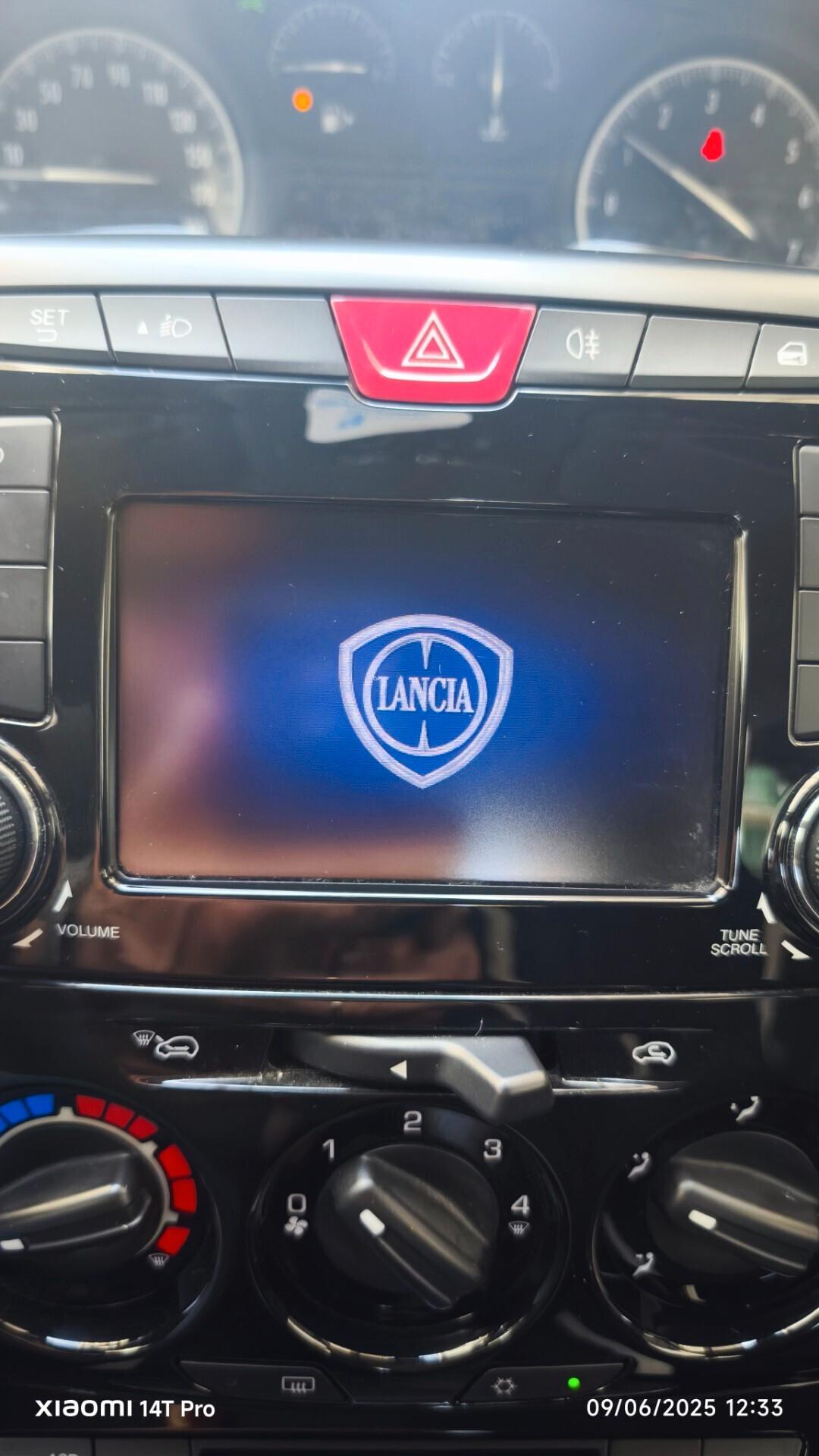 Lancia Ypsilon 1.2 69CV Gold SENSORI 2016