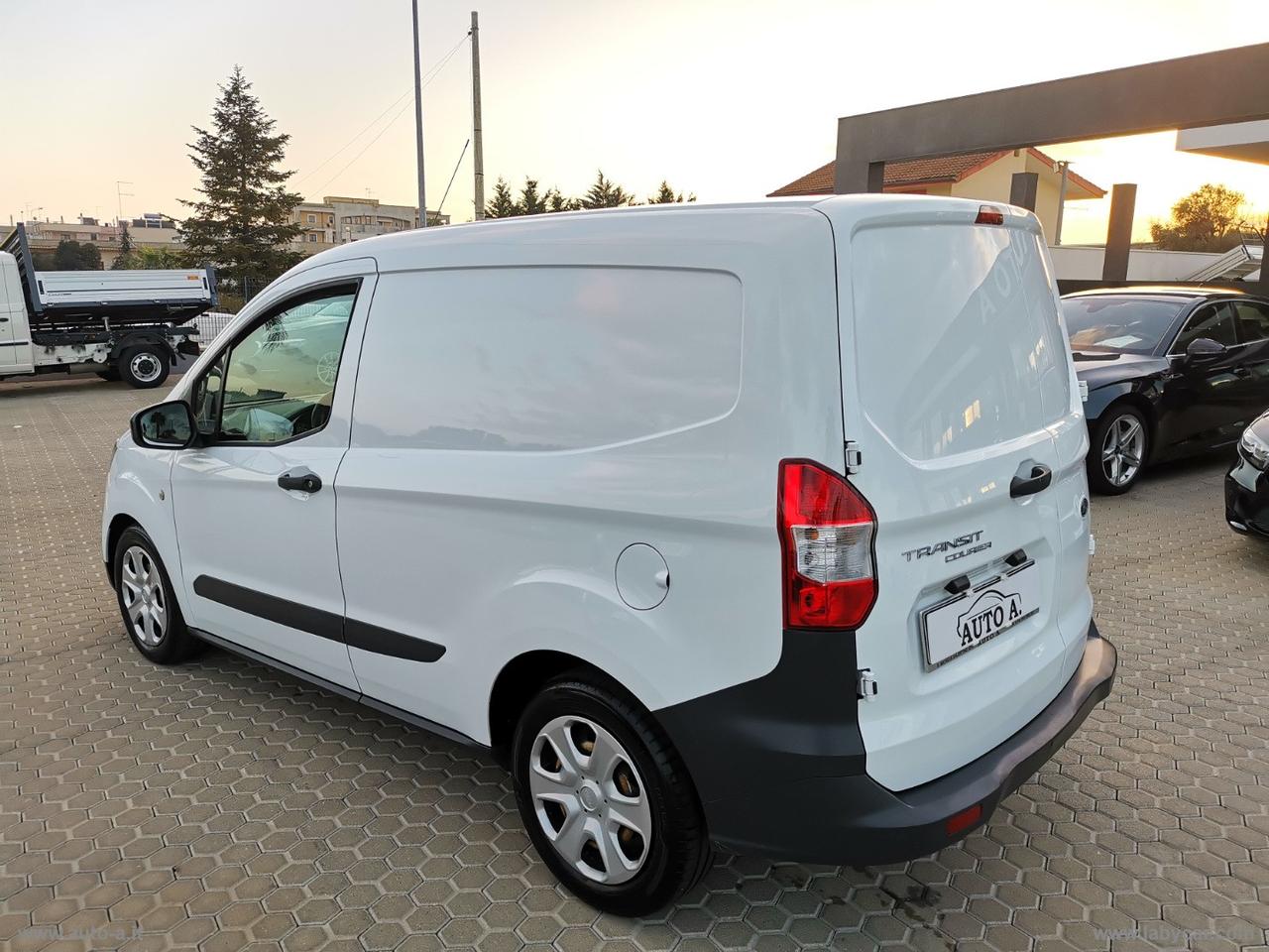 Transit Courier 1.5 TDCi 75CV Van Trend