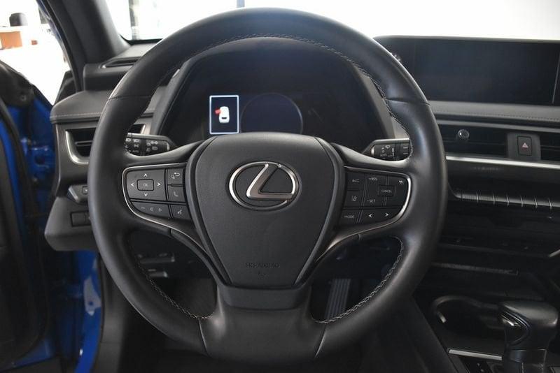 Lexus UX 2019 250h 2.0 Luxury 2wd cvt