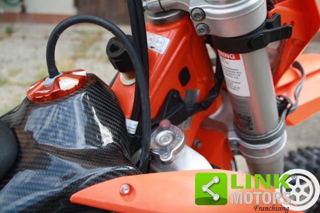 KTM EXC 300 TPI PROTEZIONI IN CARBONIO!