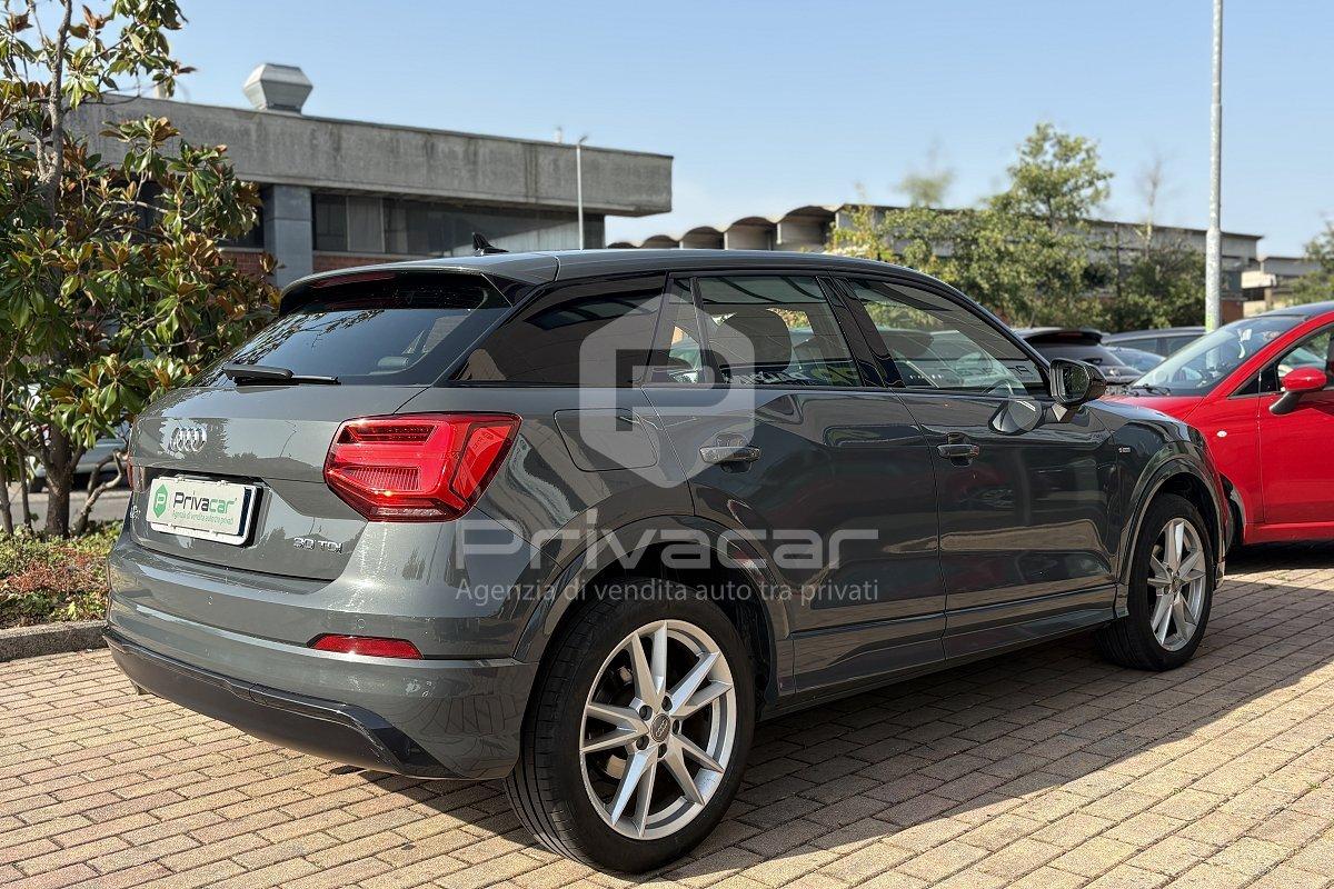 AUDI Q2 30 TDI S line Edition