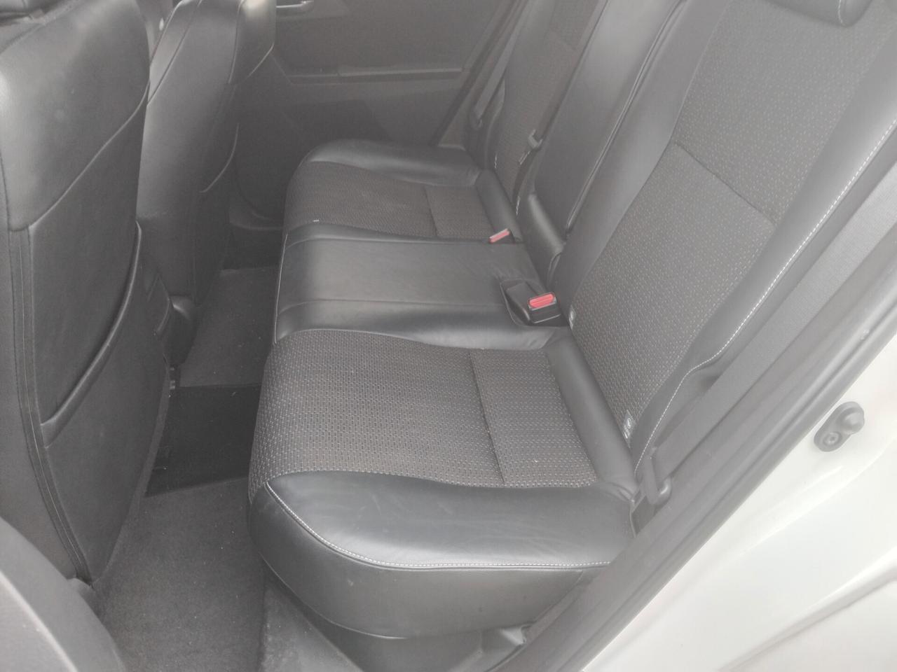 Toyota Auris Touring Sports 1.8 Hybrid Lounge