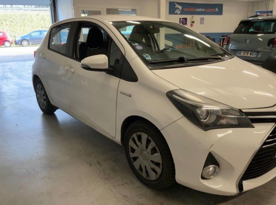 Toyota Yaris 1.5 Hybrid 5 porte Lounge