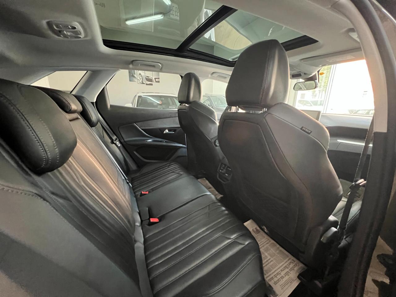 Peugeot 3008 BlueHDi 120 S&S EAT6 Allure