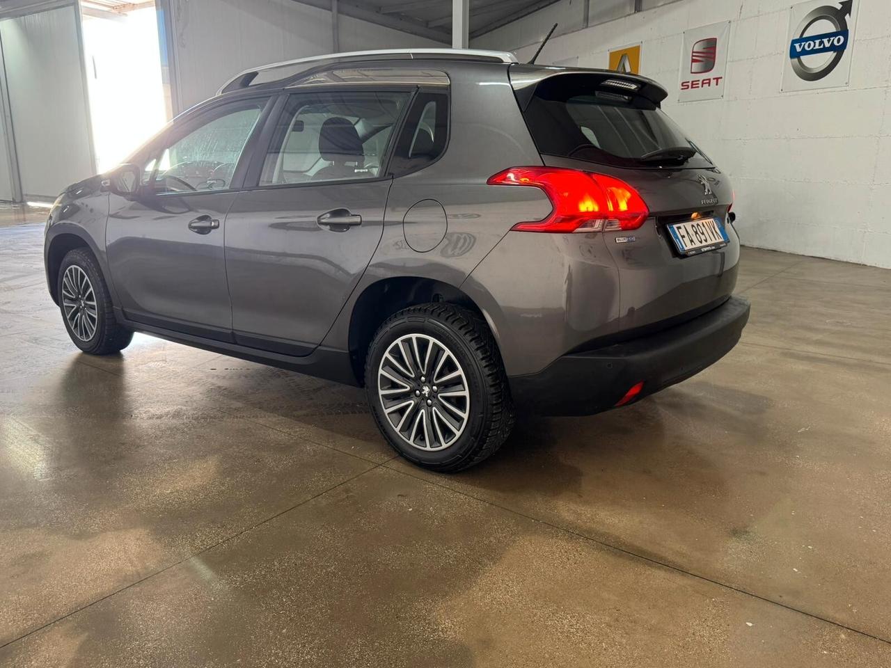 Peugeot 2008 BlueHDi 100 Allure