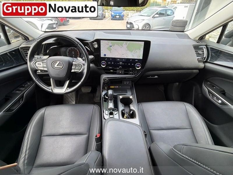 Lexus NX Hybrid Premium 4WD MY22