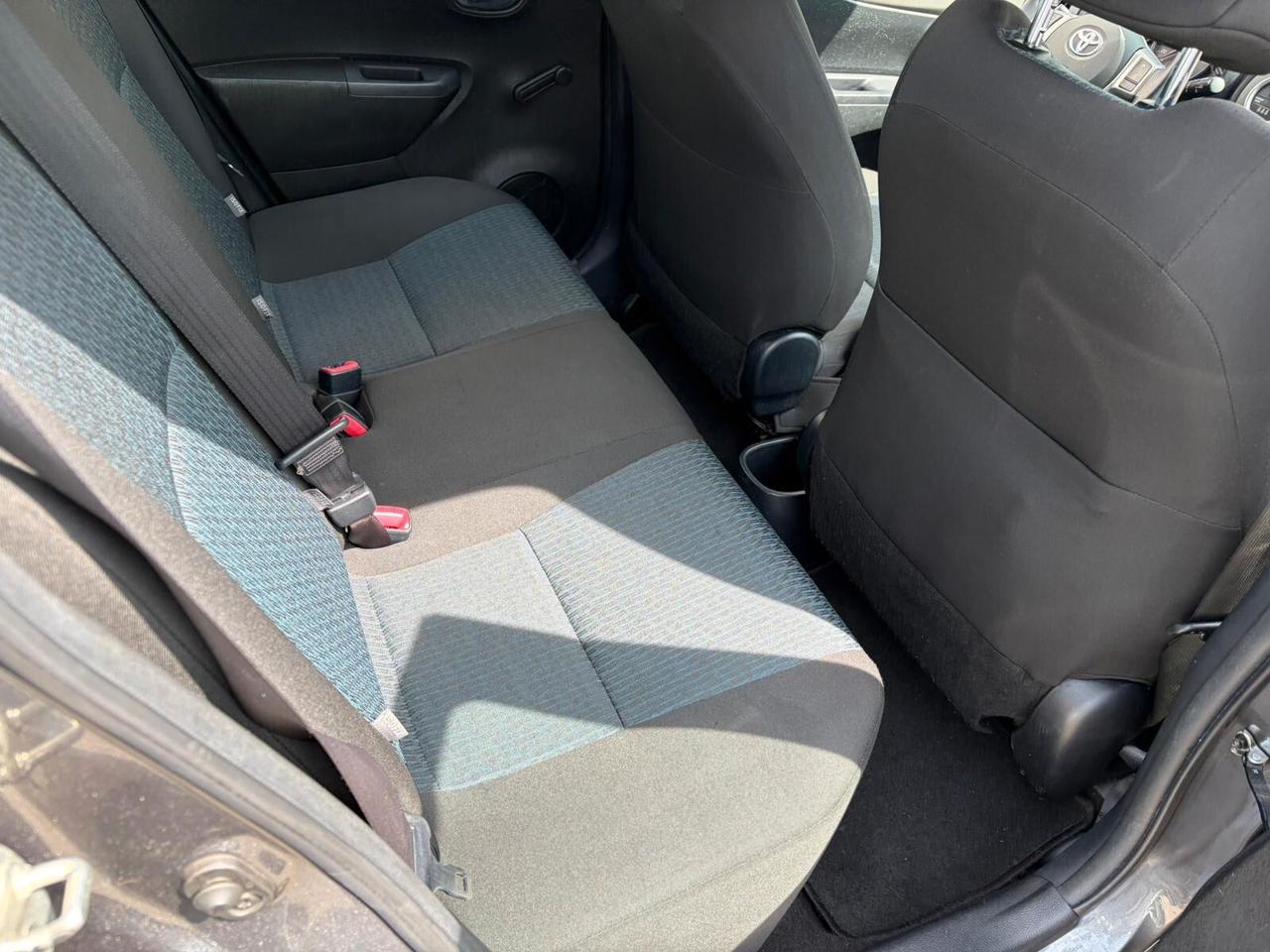 Toyota Yaris 1.0 5 porte Lounge*EURO5*NEOPATENTATI