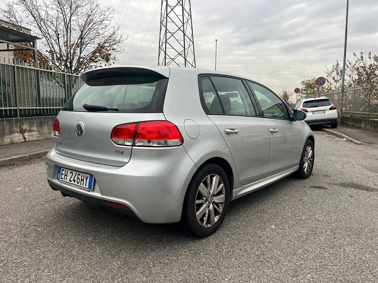 Volkswagen Golf 1.6 TDI DPF 5p. Highline