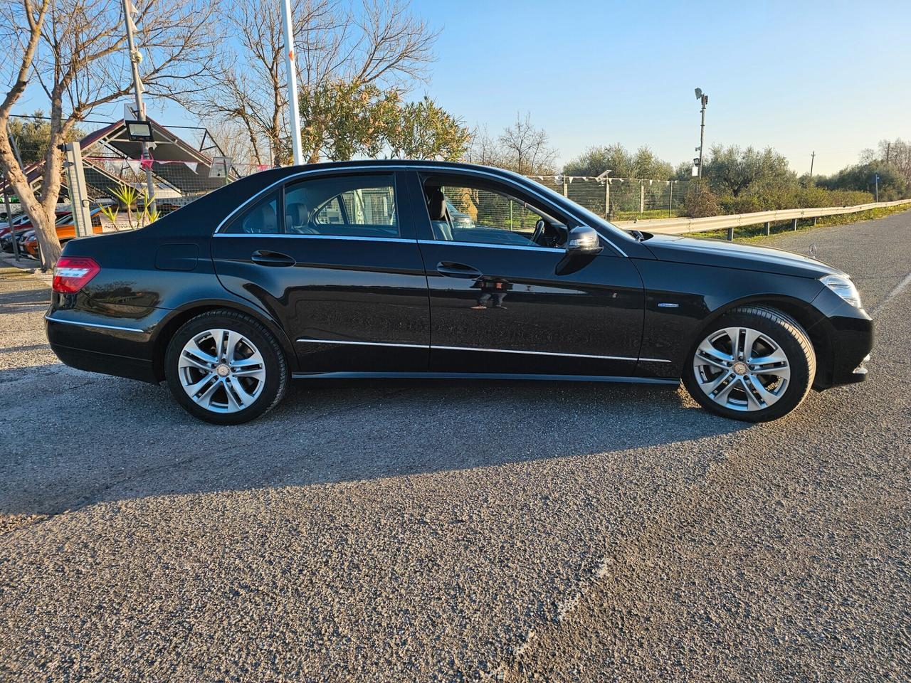 Mercedes-benz E 220 E 220 CDI BlueEFFICIENCY Avantgarde