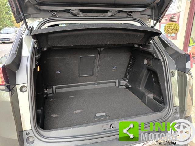 PEUGEOT 3008 BlueHDi 120 S&S Allure