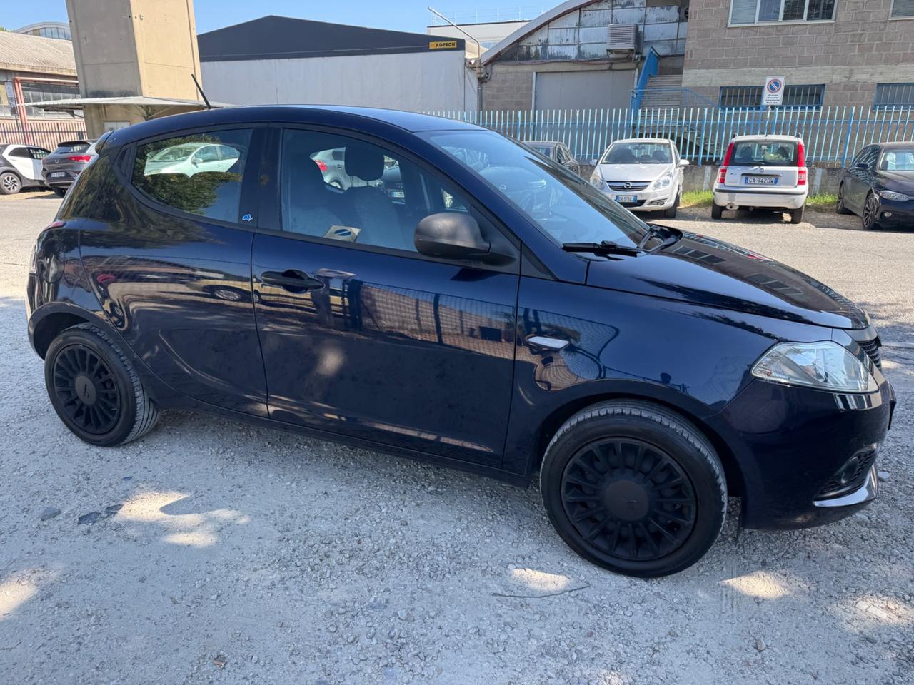 Lancia Ypsilon 1.2 69 CV 5 porte GPL Ecochic Platinum