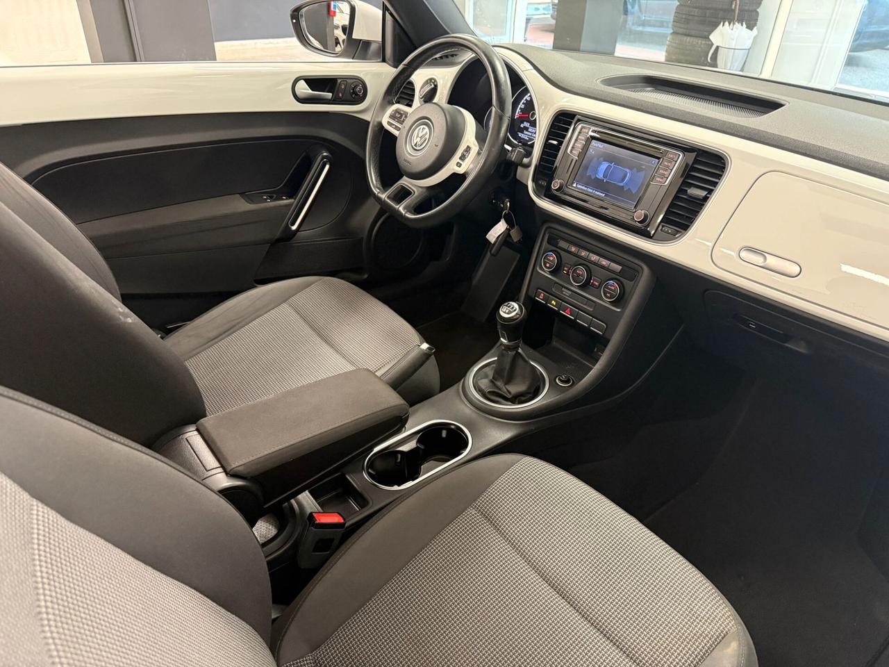 Volkswagen Maggiolino Cabrio 2.0 TDI Design BlueMotion Technology