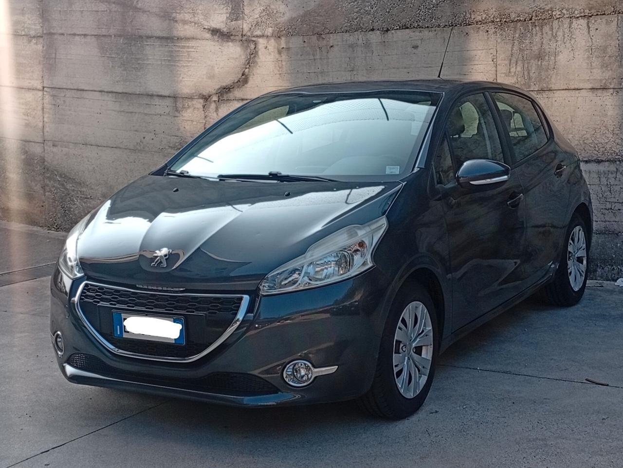 Peugeot 208 5porteBENZINA1.2 NEOP 2015 TRATTABILE