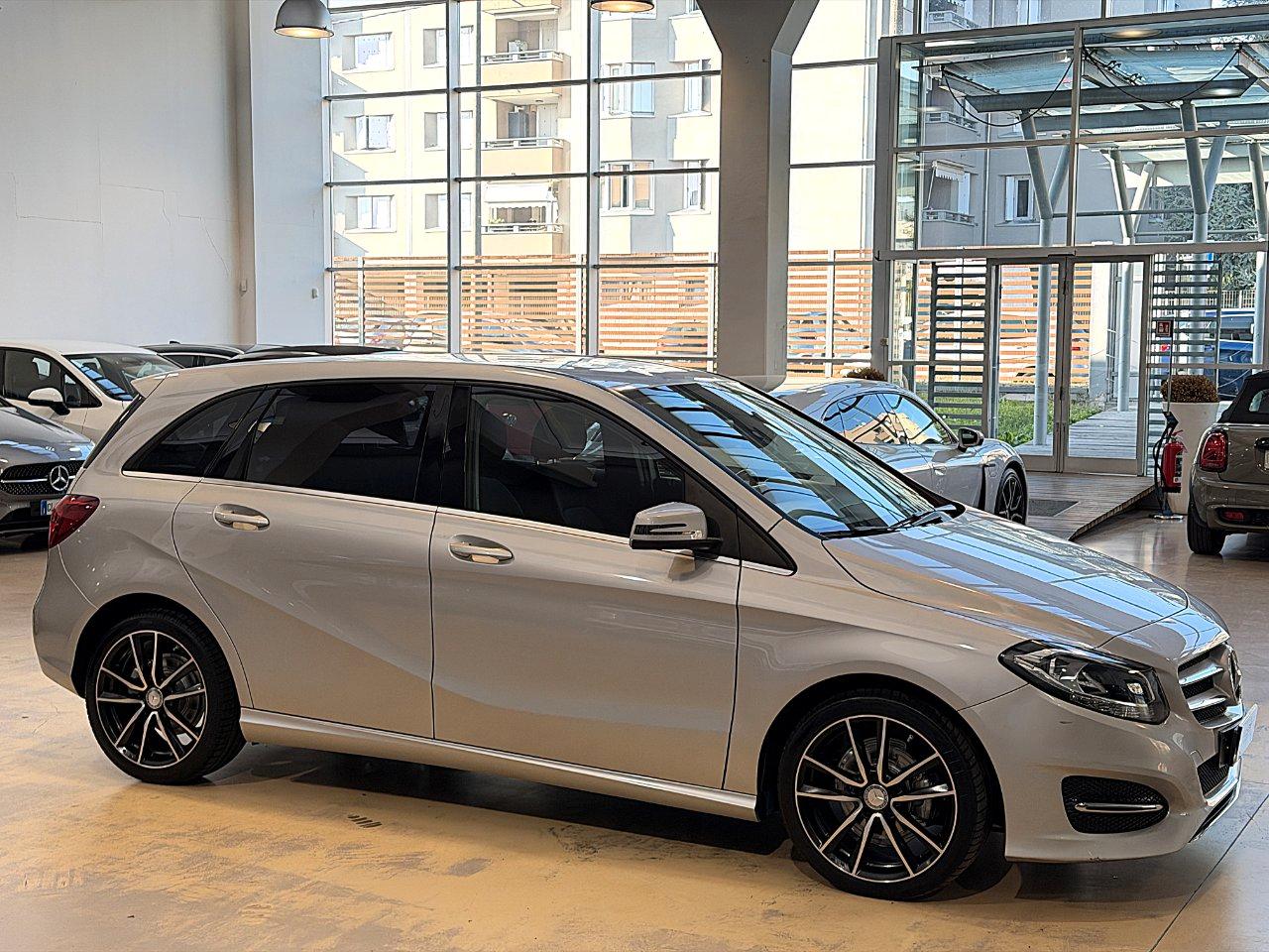 Mercedes B 180 D Executive Automatica - 18" - Telecamera - Navigatore
